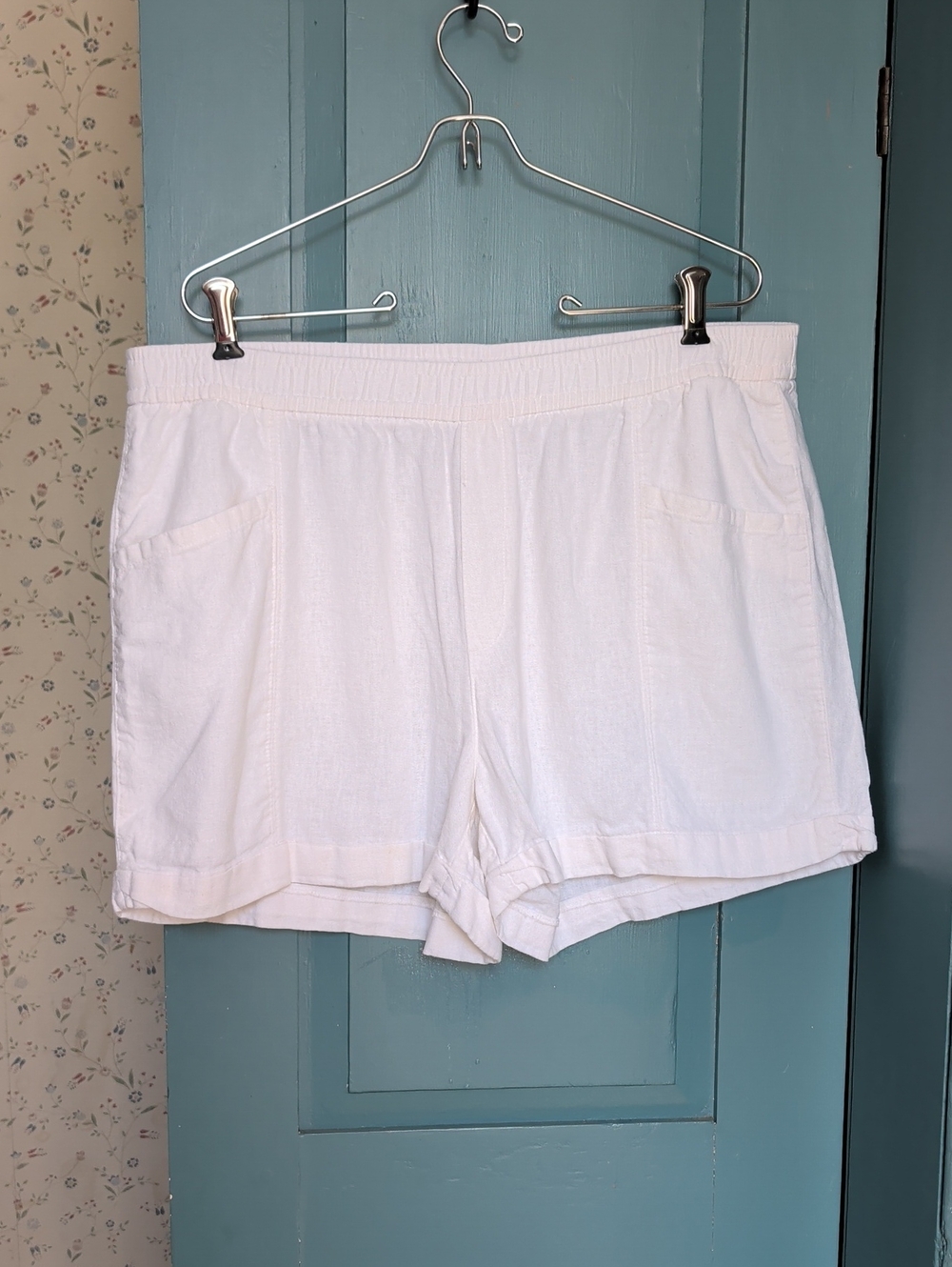Old Navy Linen Shorts White Elastic-Waist Casual Pockets Hem Beachy Resort Large